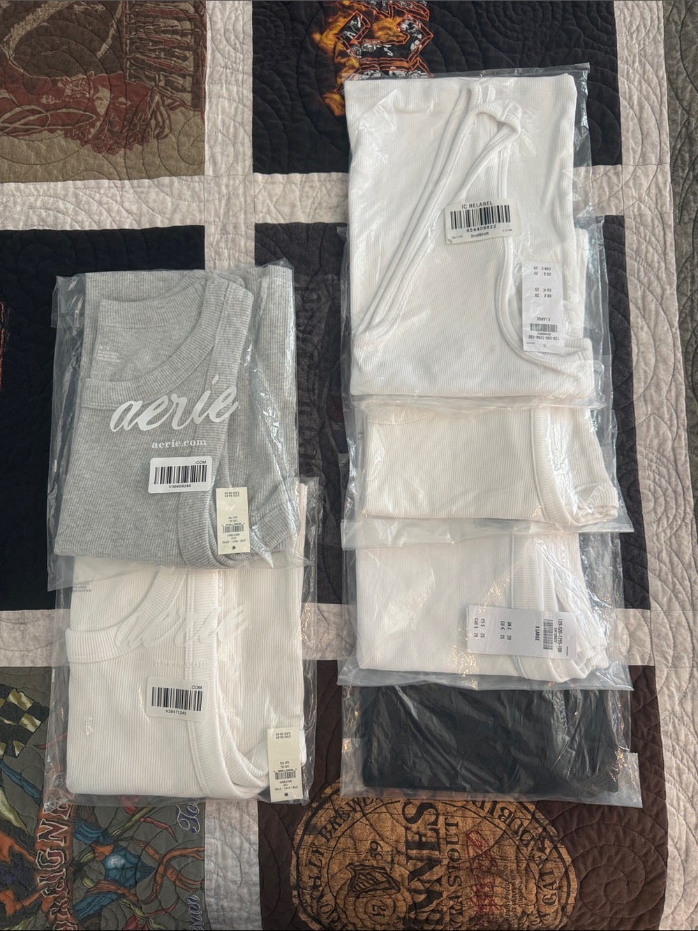 LOT Tanks XL Abercrombie and Aerie